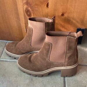 Antonio De Falia Brown Suede Ankle Boots